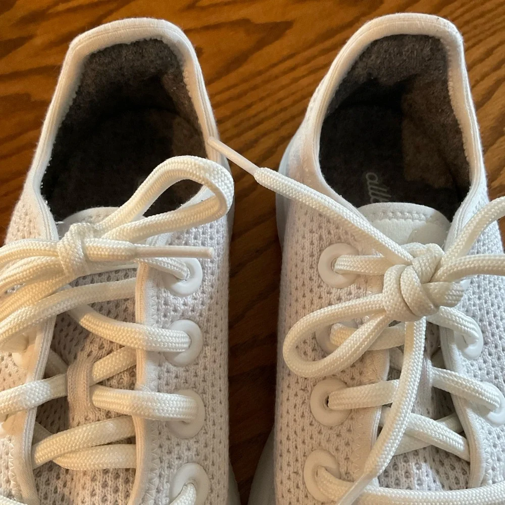 Allbirds Tree Runner’s, Kaikoura White Sneakers, Women’s Sz 7